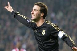 反败为胜首场状态出色，C9观众沸腾！詹姆斯重返赛场引发球迷热议