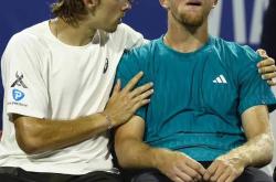  德约科维奇赛后谦逊发言登热搜，AC米兰小胜本菲卡引发热议